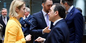 Albares is “in favour” of analysing the new European military fund proposed by Kallas for Ukraine