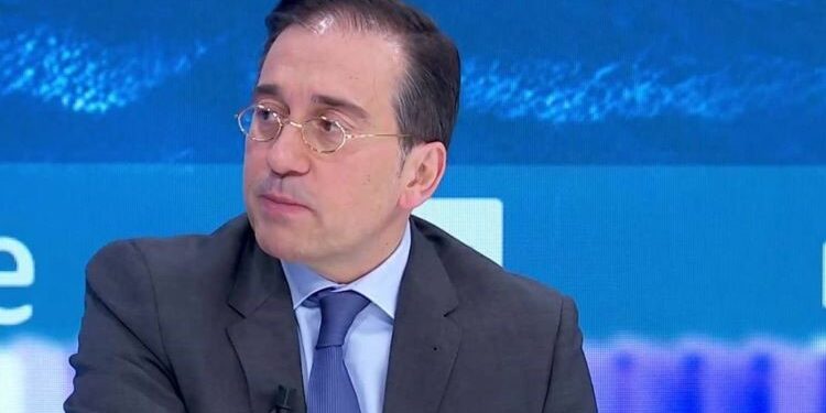 Albares insists that he “never” asks about “political leanings” when appointing an ambassador