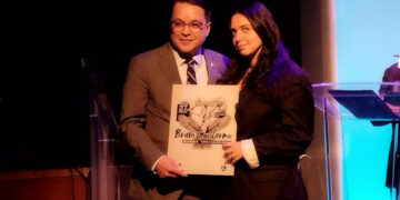 La Embajada de Honduras rinde homenaje a Guillermo Anderson