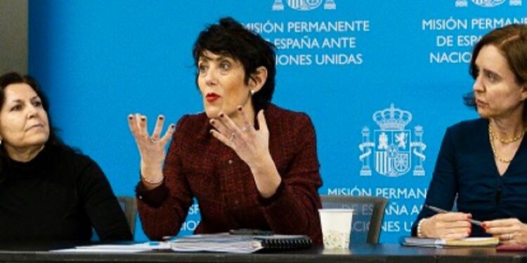 The Government announces new regulations for Spanish citizens abroad