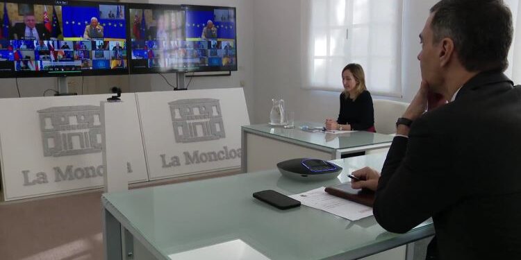 Macron informa a Sánchez y al resto de líderes europeos sobre su reunión con Trump