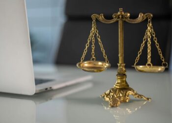 Derecho de lesiones personales en España vs. EEUU: diferencias y puntos en común