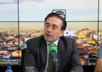 Albares rechaza los nuevos ataques “indiscriminados” de Israel contra “la población civil de Gaza”