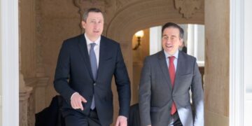 Albares highlights before the Ukrainian Deputy Prime Minister his country’s efforts to achieve “a just and lasting peace”