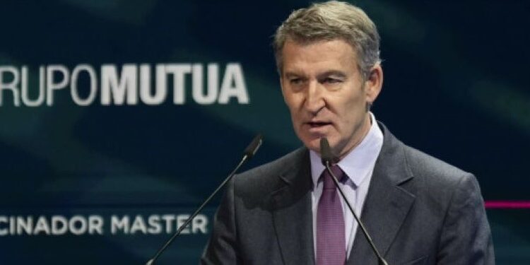 Feijóo considers it “unjustifiable” that Sánchez has not informed him of his position at the extraordinary European Council