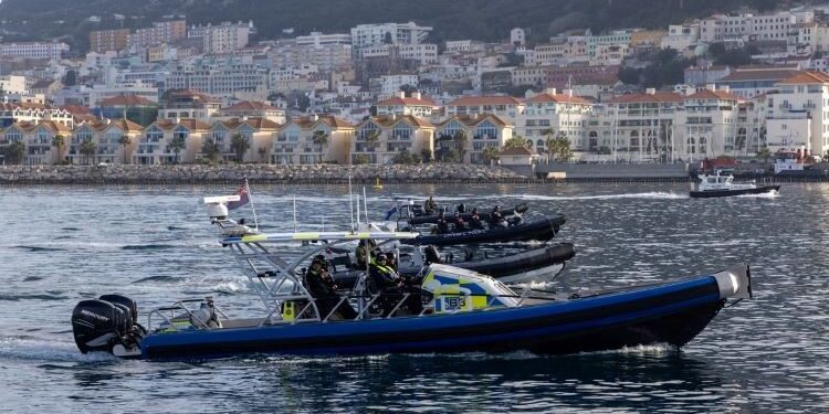 Exteriores formula una protesta formal a Londres por las nuevas maniobras en Gibraltar
