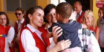 The Queen visits Spanish projects supporting women on her cooperation trip to Cape Verde