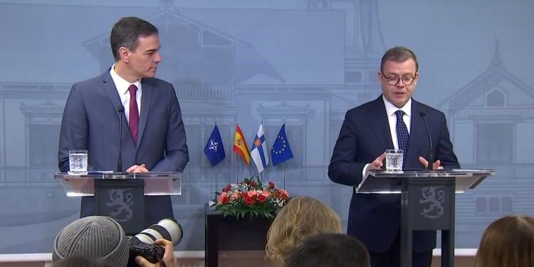 Sánchez attracts “frugal” Finland to his proposal to pool European defense spending
