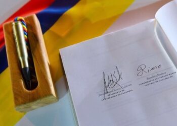 Sumar insta al Gobierno a mantener su apoyo al proceso de paz y a defender los DDHH en Colombia