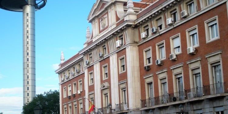 The Government reforms the system of subsidies and aid for development cooperation