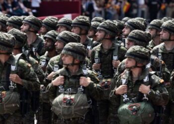 Tres de cada cuatro españoles están a favor de que Europa aumente su capacidad de defensa, según el CIS