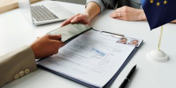 España fue el segundo país de la UE con más solicitudes de asilo en 2024