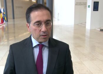 Albares calls on the EU to increase pressure on Russia following the Sumi massacre