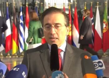 Albares pide una cadena de mando militar europea “más interrelacionada y más operativa”