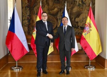 Albares: “NATO remains indispensable, but Europe must have security and deterrence in its hands”