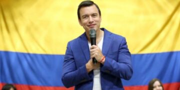 El Gobierno felicita a Noboa y celebra el “desarrollo pacífico” de las elecciones en Ecuador