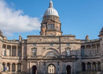 García Montero abre en Escocia la 70 Conferencia Anual de Hispanistas de Gran Bretaña e Irlanda