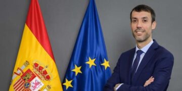 Foreign Ministry appoints 14 new Consuls General, four of them with an “asterisk”
