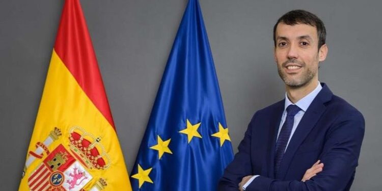 Foreign Ministry appoints 14 new Consuls General, four of them with an “asterisk”