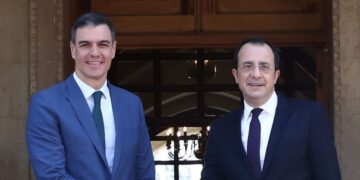 Felipe VI and Sánchez will receive the President of Cyprus, Nikos Christodoulides, this Monday