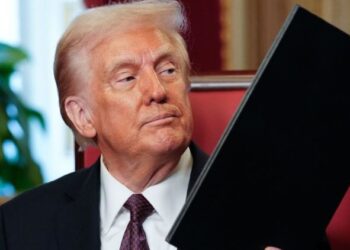 Trump declara la guerra comercial a la UE y al resto del mundo y Sánchez prepara la respuesta con patronal y sindicatos