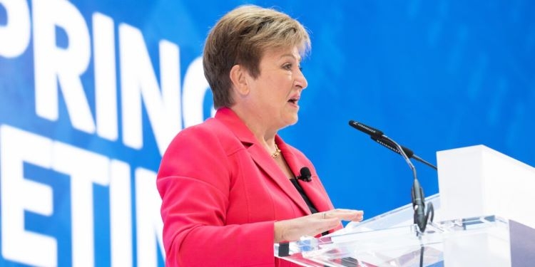 El FMI señala a España como excepción en la UE, con una previsión de aumento del 2,5 %