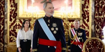 The King receives the Letters of Credence from the ambassadors of the Dominican Republic, Portugal, Georgia, Bangladesh, Oman, and Kuwait