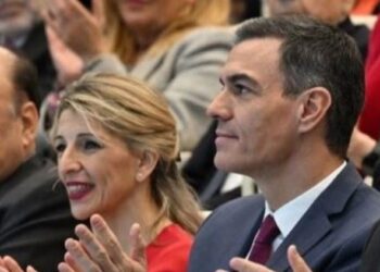 Sánchez toma las riendas y anula la compra de munición israelí para tranquilizar a Sumar