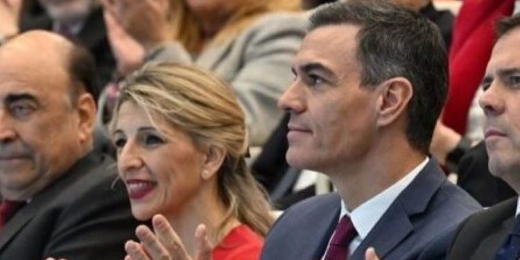 Sánchez takes the reins and cancels the purchase of Israeli ammunition to reassure Sumar