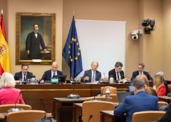 El ministro de Exteriores agradece el apoyo de Rabat tras el apagón y se vuelve a quedar solo respecto al Sáhara