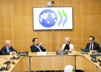 El ministro de Exteriores ultima con la OCDE los preparativos de la conferencia de Sevilla