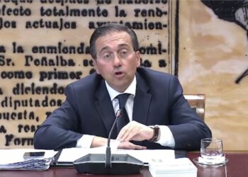 Albares anuncia “avances sustantivos” sobre Gibraltar pero no aclara cuáles son los “escollos”