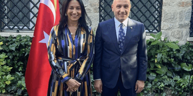 Recepción de la embajadora de Turquía en España a la delegación de la Asamblea de Exportadores de Turquía (TIM)