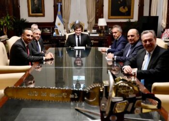 Milei recibe al secretario general de ONU Turismo para promover la inversión y la innovación en el sector turístico