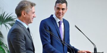 Spain and Slovenia support the arms embargo on Israel and the revision of the Association Agreement