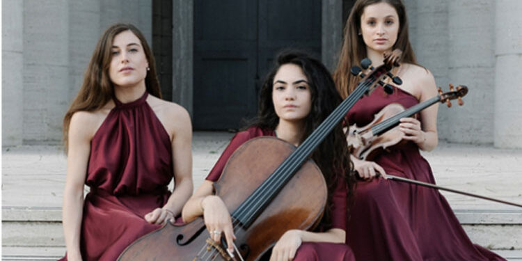 The Instituto Italiano de Cultura presents the Trio Hèrmes in concert