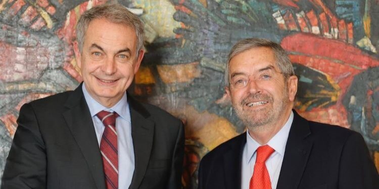 Zapatero elogia en México a la presidenta Claudia Sheinbaum medio año después de la crisis diplomática