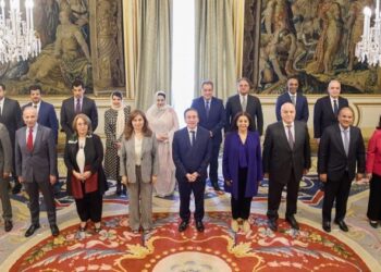 Albares asegura que el reconocimiento español de Palestina, del que se cumple un año, fue un paso “necesario y urgente”