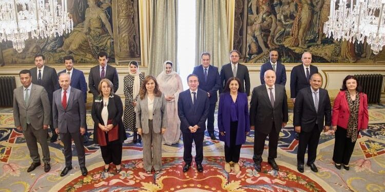 Albares asegura que el reconocimiento español de Palestina, del que se cumple un año, fue un paso “necesario y urgente”