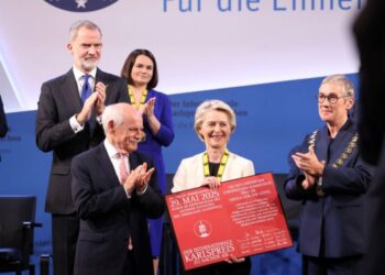 The King at the Charlemagne Prize Award to Von der Leyen: “The EU cannot have 27 disconnected defense policies”