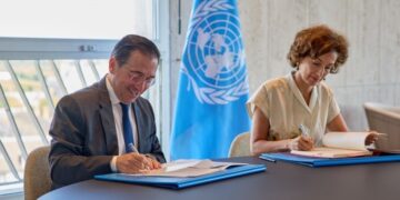 España y la UNESCO firman el acuerdo para que Barcelona sea la sede de MONDIACULT 2025