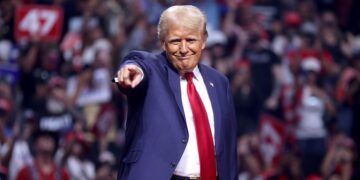 Spectacle vs. serious governance, and his disjointed narrative