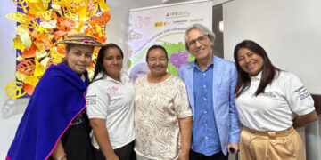 The Embassy of Colombia receives the women farmers of Cauca