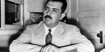 Republican exile and Lázaro Cárdenas, at the Fundación Casa de México