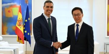 Sánchez aborda con el ‘número dos’ de Xi la mejora de las relaciones comerciales entre la UE y China tras los aranceles de Trump