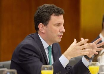 Foreign Ministry advocates for a “pragmatic” approach and industrial collaboration with China