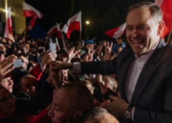 Abascal celebra la victoria del ultraderechista Karol Nawrocki en las presidenciales de Polonia