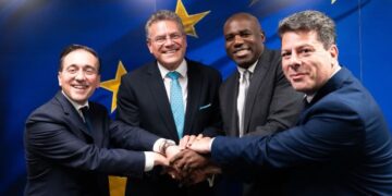 Albares, Lammy and Sefcovic announce a “final political agreement” on Gibraltar