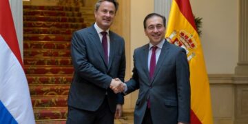 España y Luxemburgo abordan la seguridad y defensa europeas y la escalada en Oriente Medio