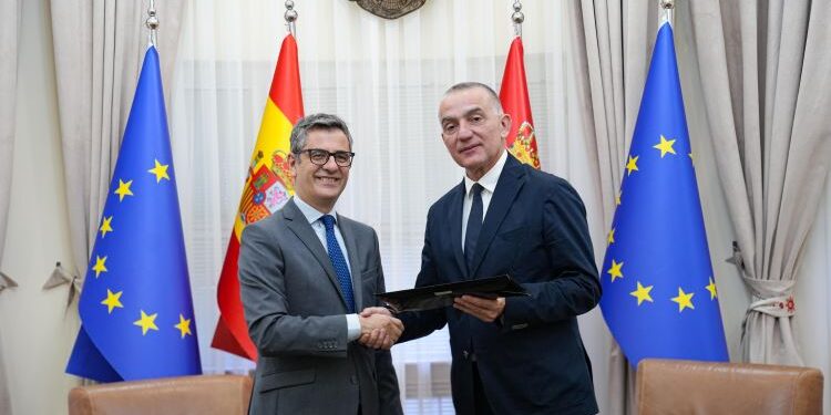 España refuerza la cooperación judicial con Serbia y Bosnia para facilitar su entrada en la UE